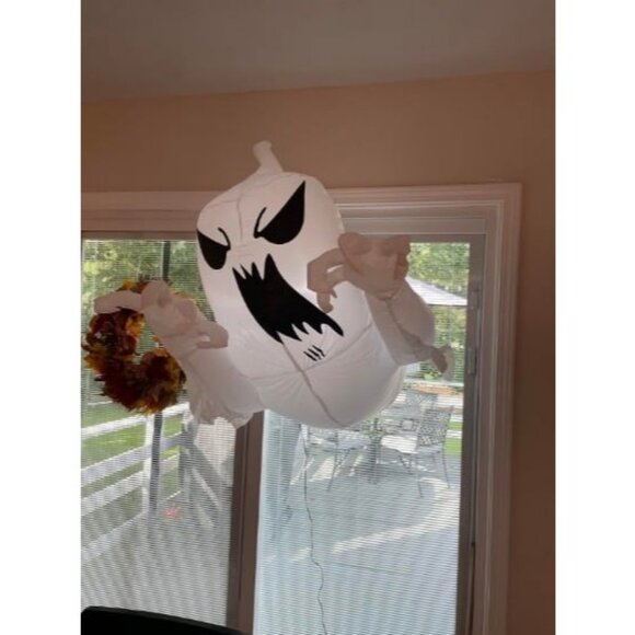 4.5 FT Halloween Inflatable Scary Flying Ghost Broke Out...